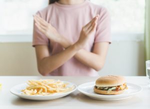 Woman refuse eating to lose weight
